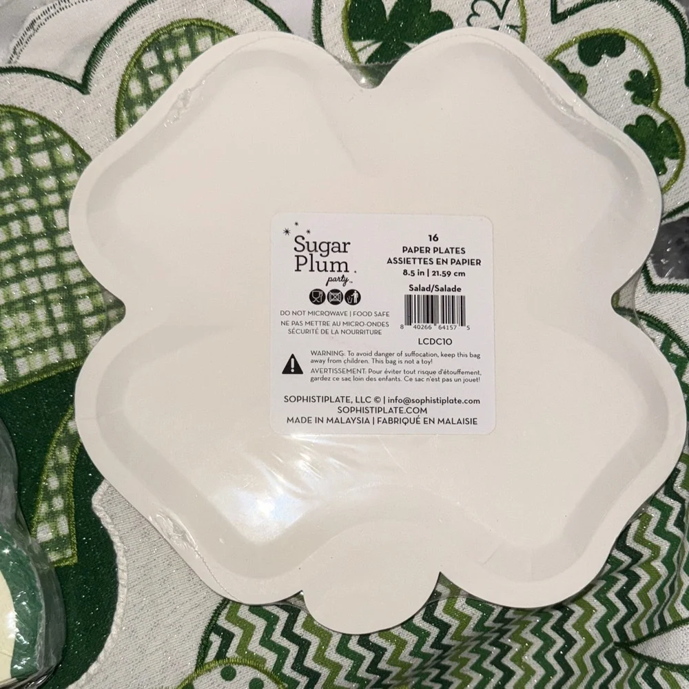 St Patrick’s Day 2 Sets of 16 Plates & 40 Napkins Party